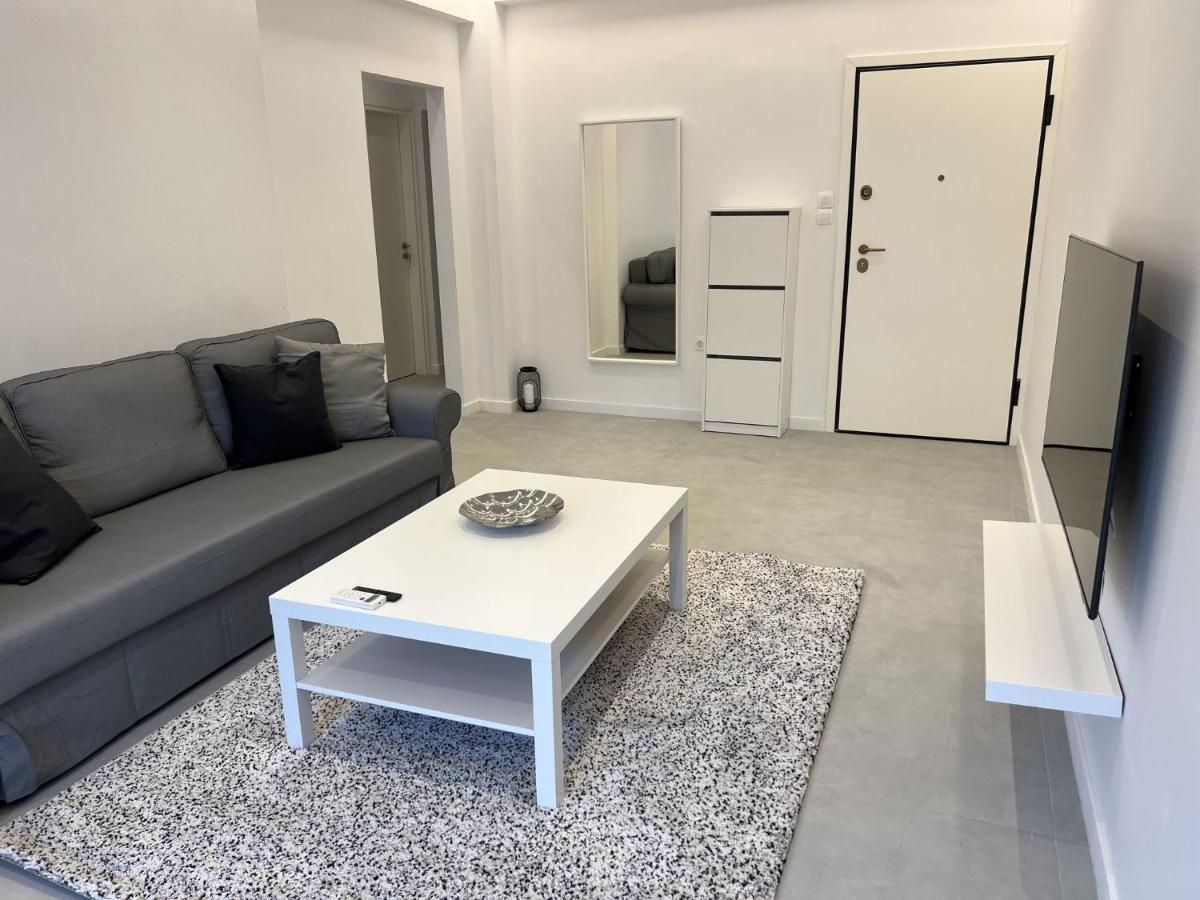 Comfy Apartment In Nea Smirni Athens Exterior photo